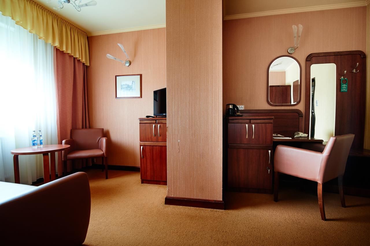 Отель Hotel Polski Мелец-41